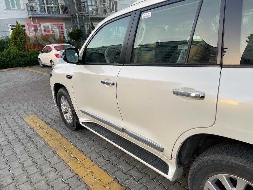 تويوتا لاندكروزر